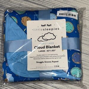 Little Sleepies Bamboo Blue Cookies & Milk  Cloud Blanket